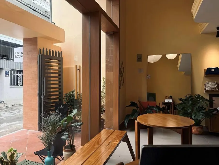 Kahoustudio Nha Trang 0*,  Vietnam